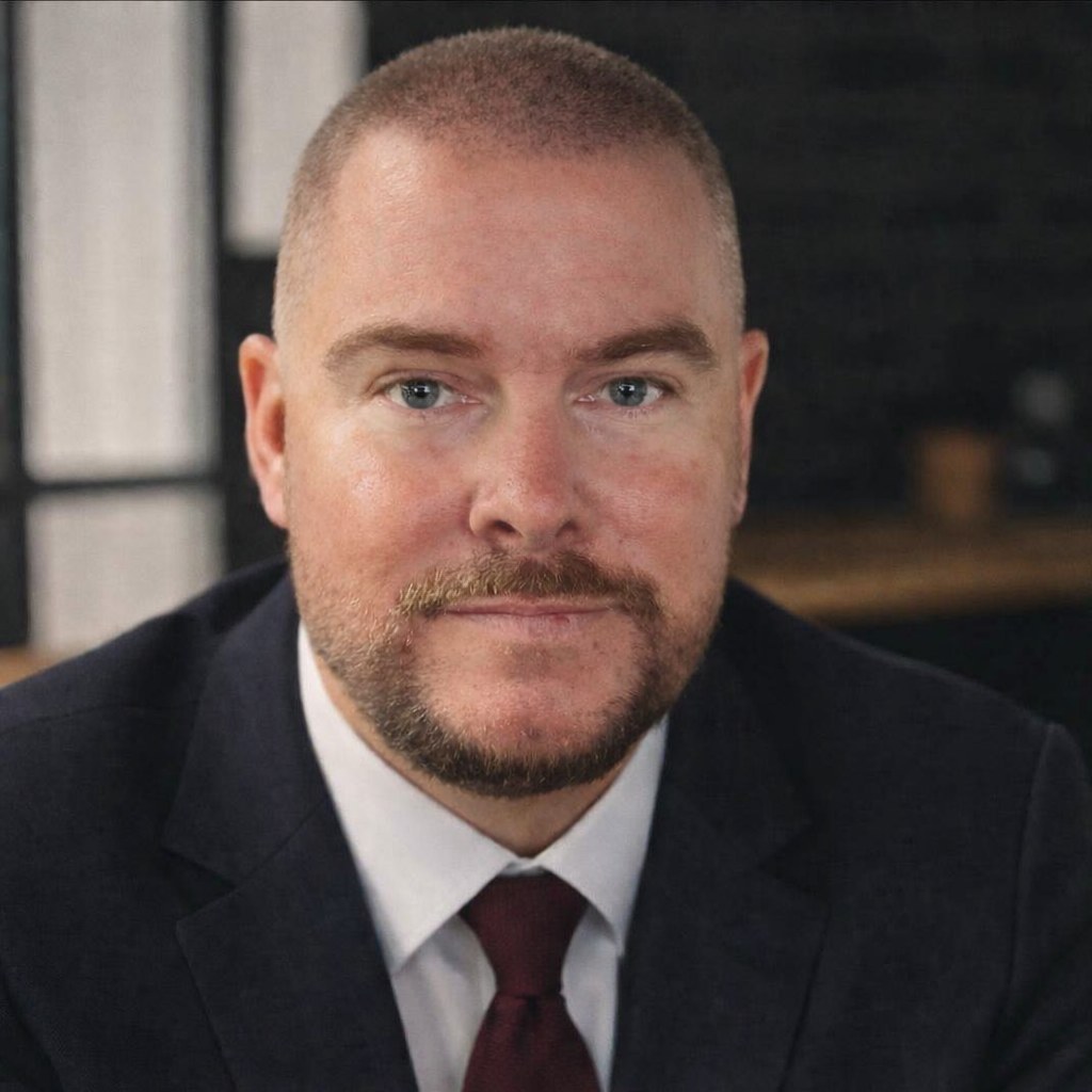 Professional headshot of Jeff Moon